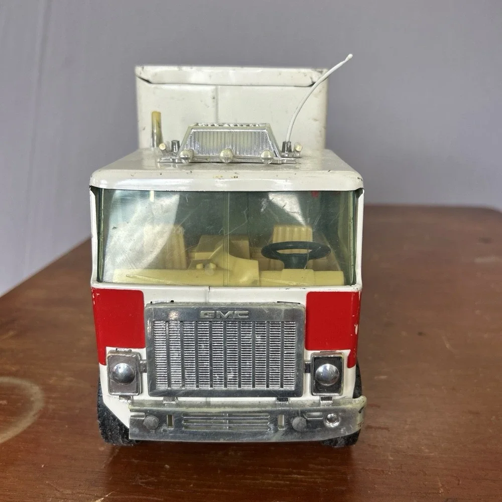 Vintage Nylint Pioneer GMC Semi Truck Trailer Pressed Steel Toy Red White